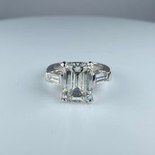 Load image into Gallery viewer, Emerald Cut Platinum Ring
